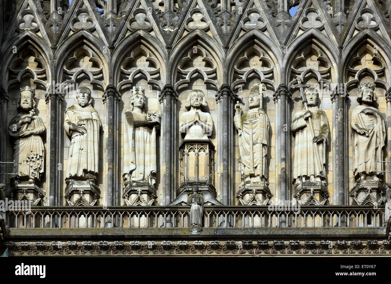 Reims, Frankreich, Figuren der Könige auf der Vorderseite der Kathedrale Notre-Dame von Reims Stockfoto