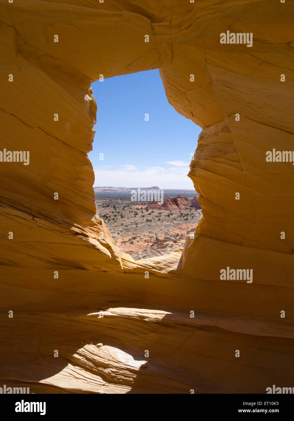 Sandstein-Fenster in der Nähe von Melody Arch, in der Nähe von North Coyote Buttes Bereich bekannt als "The Wave", Vermillion Cliffs National M Stockfoto