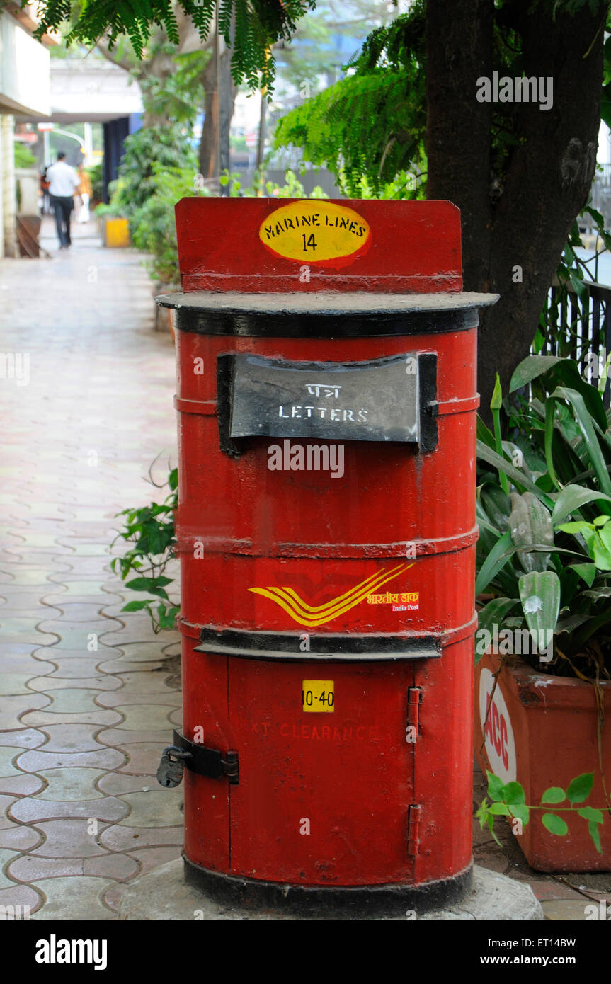 Briefkasten, Briefkasten, Säulenkasten, Sammelkasten, Briefkasten, Briefkasten, Fallkasten, Marine Lines, Bombay, Mumbai, Maharashtra, Indien Stockfoto