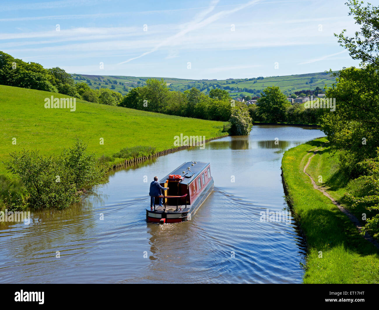 Leeds und Liverpool Canal in der Nähe von Farnhill, North Yorkshire, England UK Stockfoto