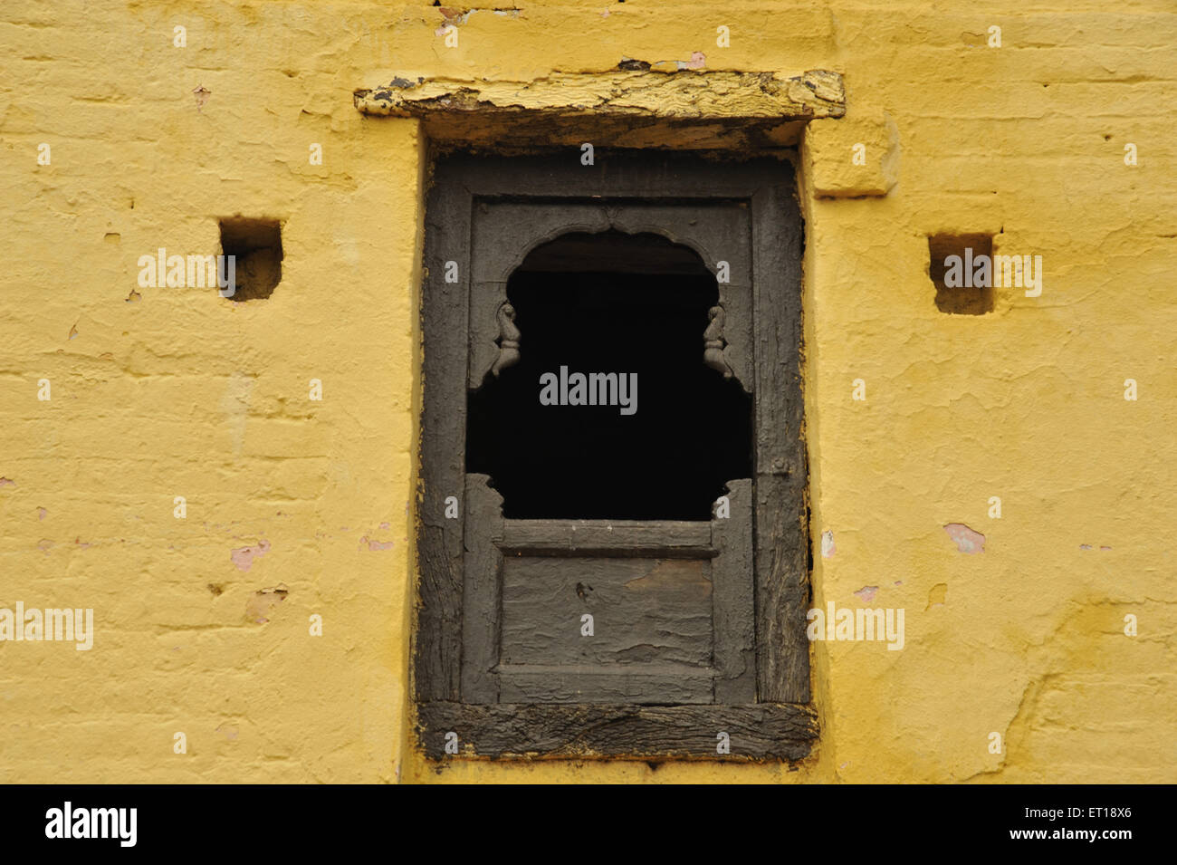 Alte Fenster auf Wand Paithan Aurangabad Maharashtra Indien Stockfoto