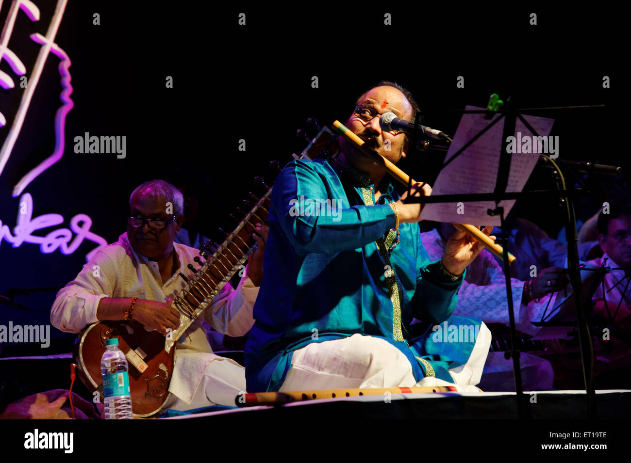 Musiker Flötist Pandit Ronu Majumdar Stockfoto