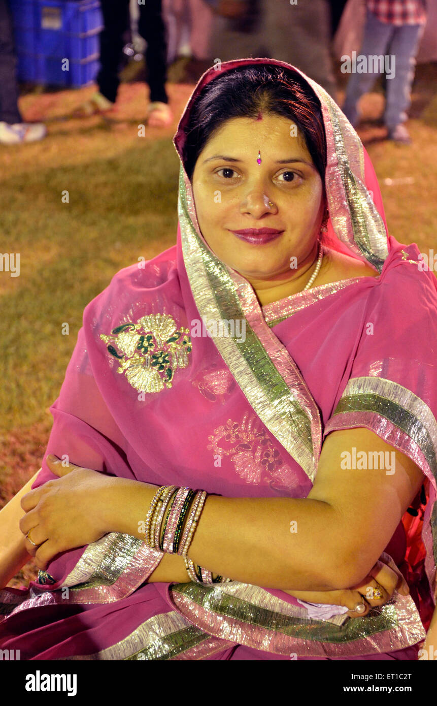 Indische Frau in Saree Herr #704 Jodhpur Rajasthan Indien Asien Stockfoto