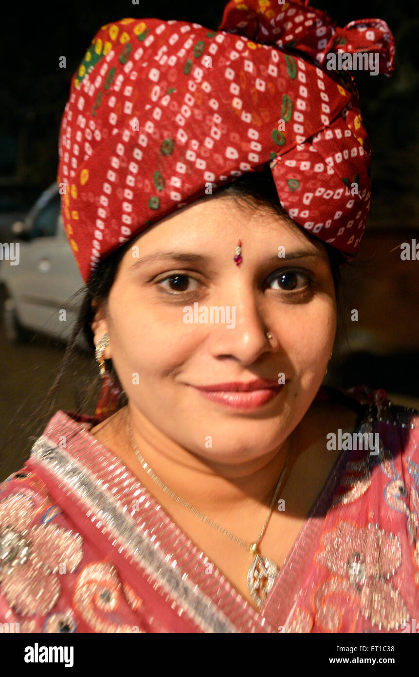 Indische Frau in Turban Jodhpur Rajasthan Indien Asien HERR#704 Stockfoto