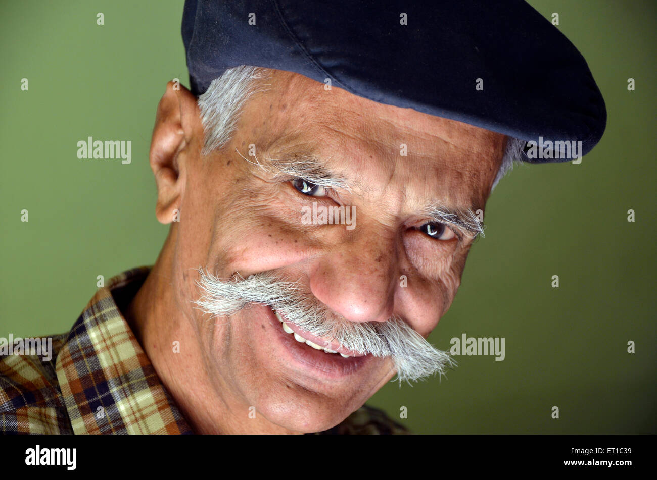 Indischer alter Mann lächelnd, Jodhpur, Rajasthan, Indien, Asien - HERR#704 Stockfoto