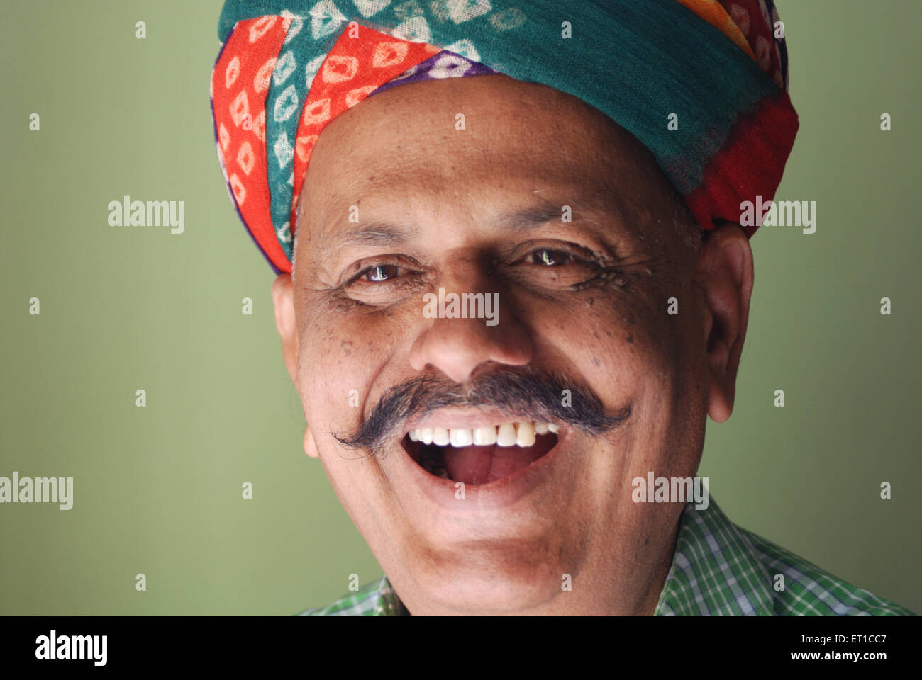Indischer Mann lachend Jodhpur Rajasthan Indien Asien HERR#704 Stockfoto