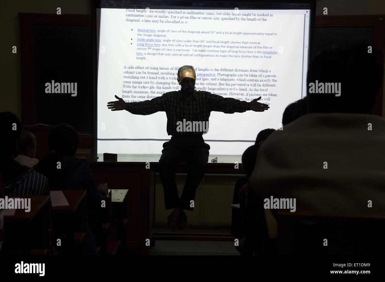 Fotografie Lehrer Lehre 180 Grad Winkel zu Fotografen an Jaipur Rajasthan Indien Asien MR#704 Stockfoto