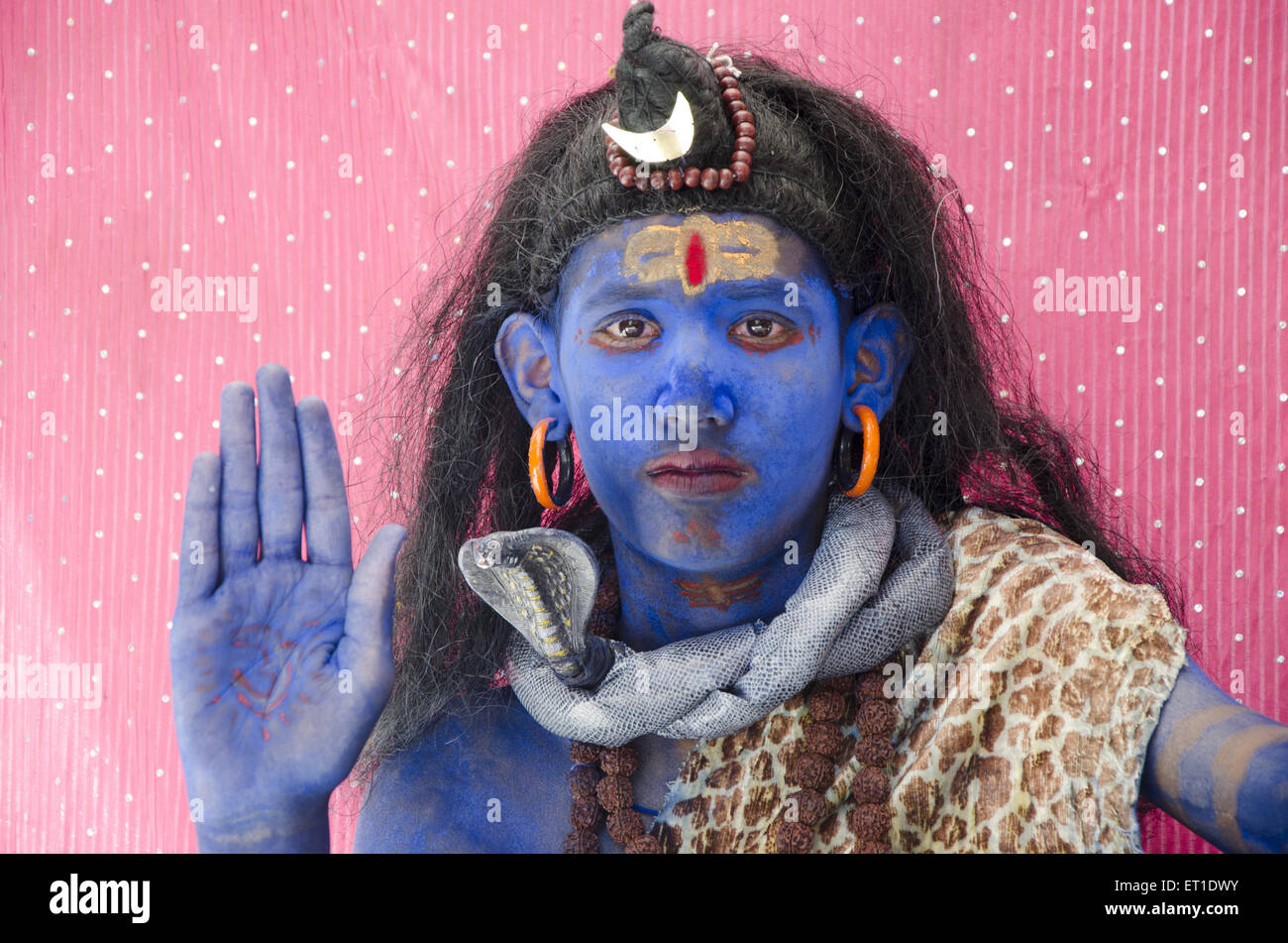 Junge in der Verkleidung von Shiva in Ramnavmi Prozession in Jodhpur Indien Stockfoto