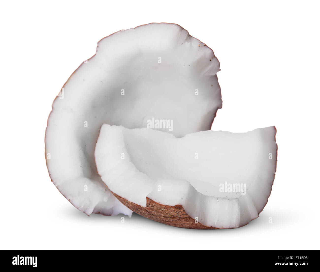 Zwei Stücke von Kokosfruchtfleisch isoliert auf weißem Hintergrund Stockfoto