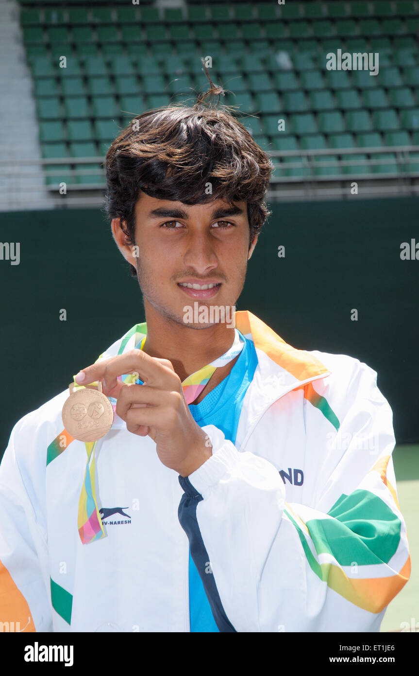 Yuki Bhambri, indischer Profi-Tennisspieler, B Yuki, indischer Tennisspieler mit Bronzemedaille; Pune; Maharashtra; Indien Stockfoto