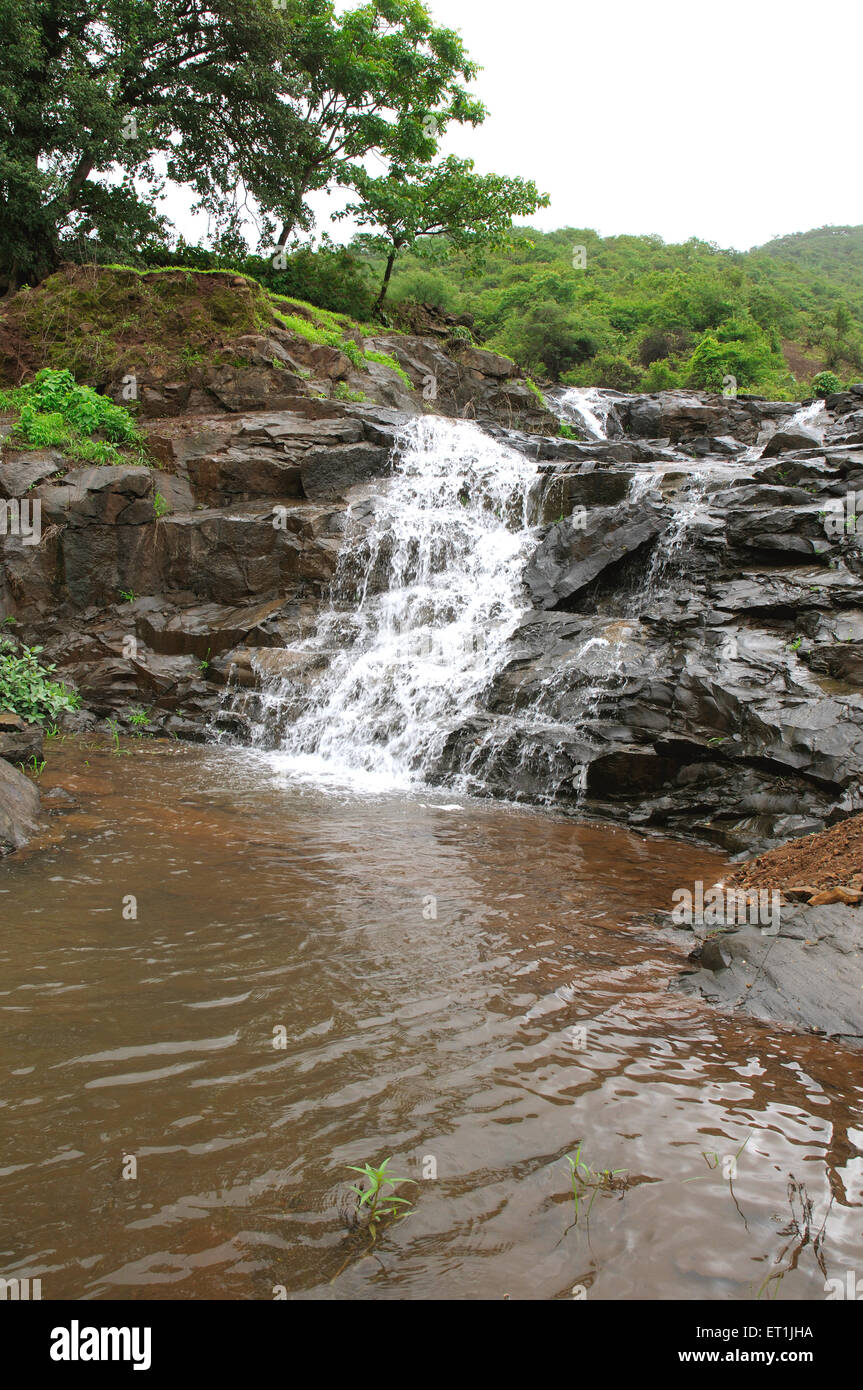 Wasserfall in Varasgaon; Pune; Maharashtra; Indien Stockfoto