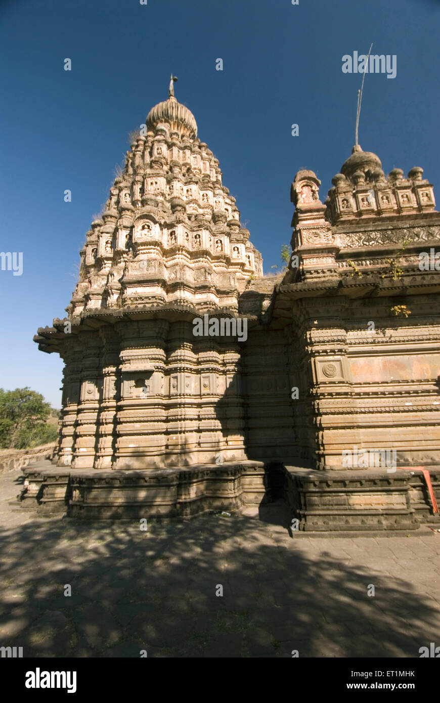 Sangemeshvar; Herrn Shankar Shiva-Tempel am Ufer des Flusses Karha & Chamblis Zusammenfluss; Sasvad Dorf Purandar Pune Stockfoto