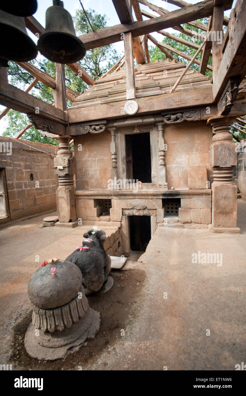 Renovierung von alten Someshwar Tempel in Rajwadi; Sangmeshwar; Ratnagiri; Maharashtra; Indien Stockfoto