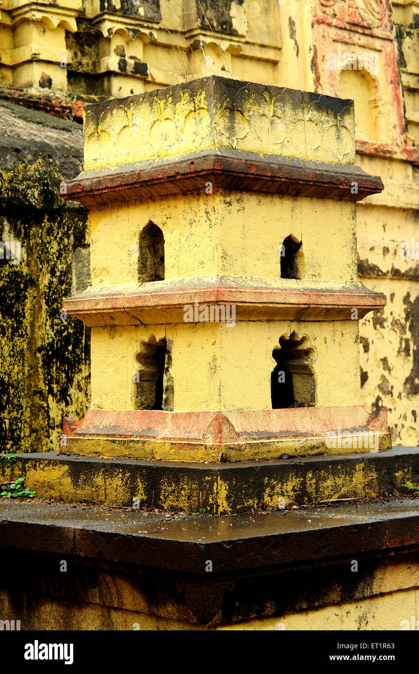 Vogelhaus im Tempel; Khandaba Tempel; Velapur; Solapur; Maharashtra; Indien; Asien Stockfoto