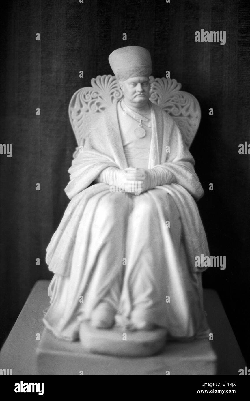 Marmorstatue von Sir Jamshedji Jijibhai; Indien Stockfoto