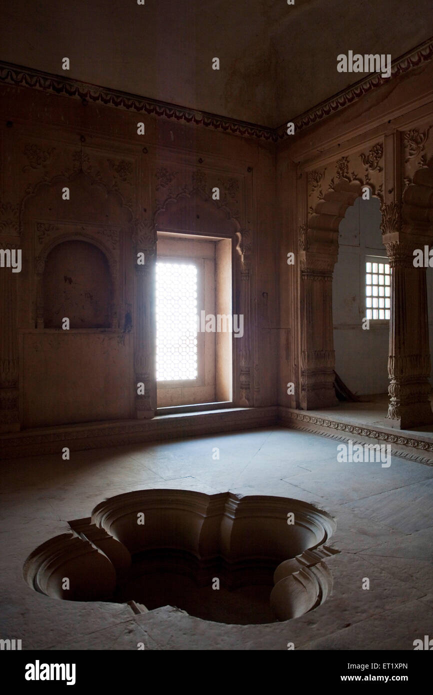 Hamam; Hamami; Hammam; altes Badezimmer; Regierungsmuseum; Bharatpur; Rajasthan; Indien; Asien Stockfoto