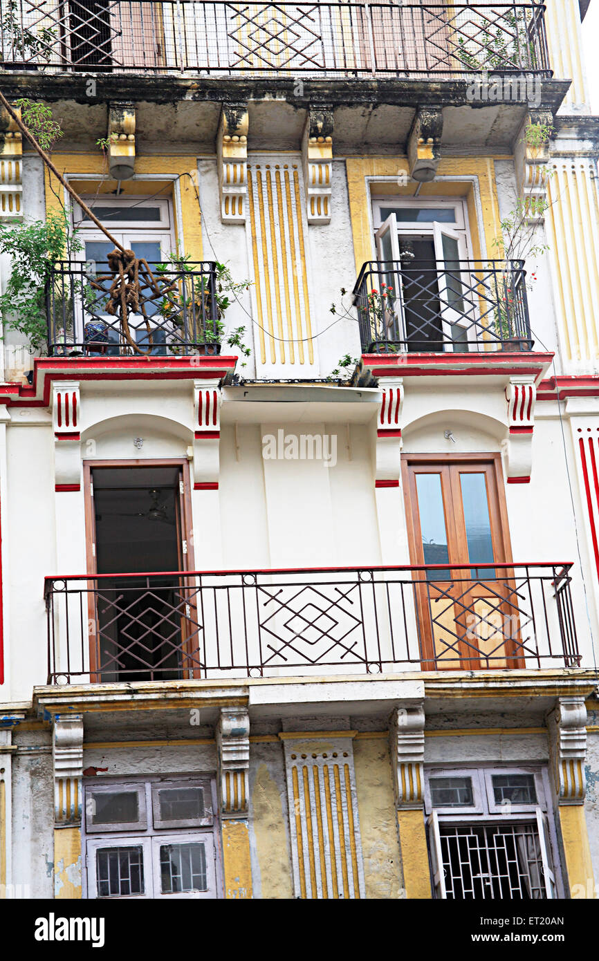 Old chalw; Girgaon; Jagannath Shankarsheth Road; Charni Road; Bombay; Mumbai; Maharashtra; Indien; Asien; Asiatisch; Indisch Stockfoto