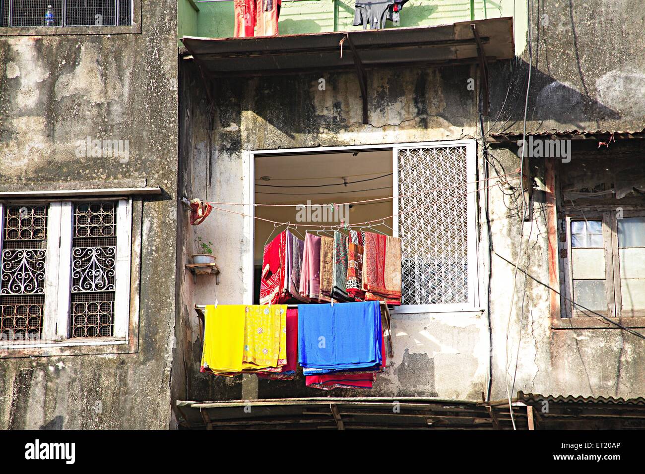 Old chalw; Girgaon; Jagannath Shankarsheth Road; Charni Road; Bombay; Mumbai; Maharashtra; Indien; Asien; Asiatisch; Indisch Stockfoto