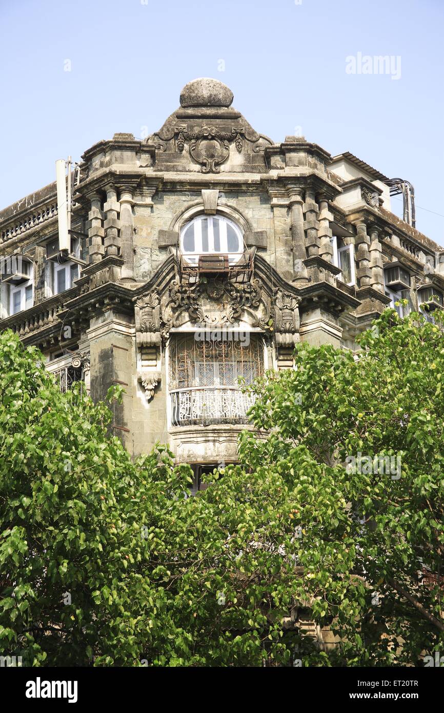 Altes Ismail Gebäude jetzt Zara in Hutatma Chowk Veer Nariman Road Flora Fountain Bombay Mumbai Maharashtra Indien Indisch artdeco Art Deco Gebäude Stockfoto