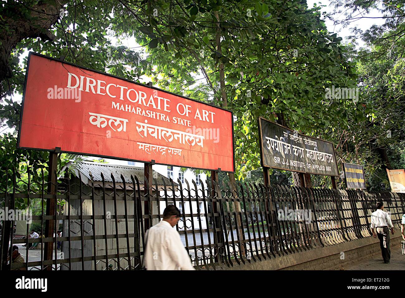 Sir J.J. School of Art; Sir J J College of Architecture; Dr. Dadabhai Naoroji Road; Bombay; Mumbai; Maharashtra; Indien; Asien; Asiatisch; Indisch Stockfoto