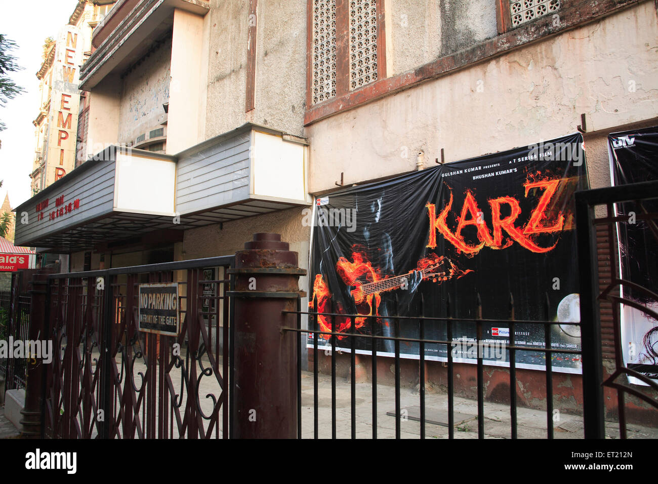 Neues Empire-Kino; Kino; Kino; Murzban Road; Bombay; Mumbai; Maharashtra; Indien; Asien; Asiatisch; Indisch Stockfoto