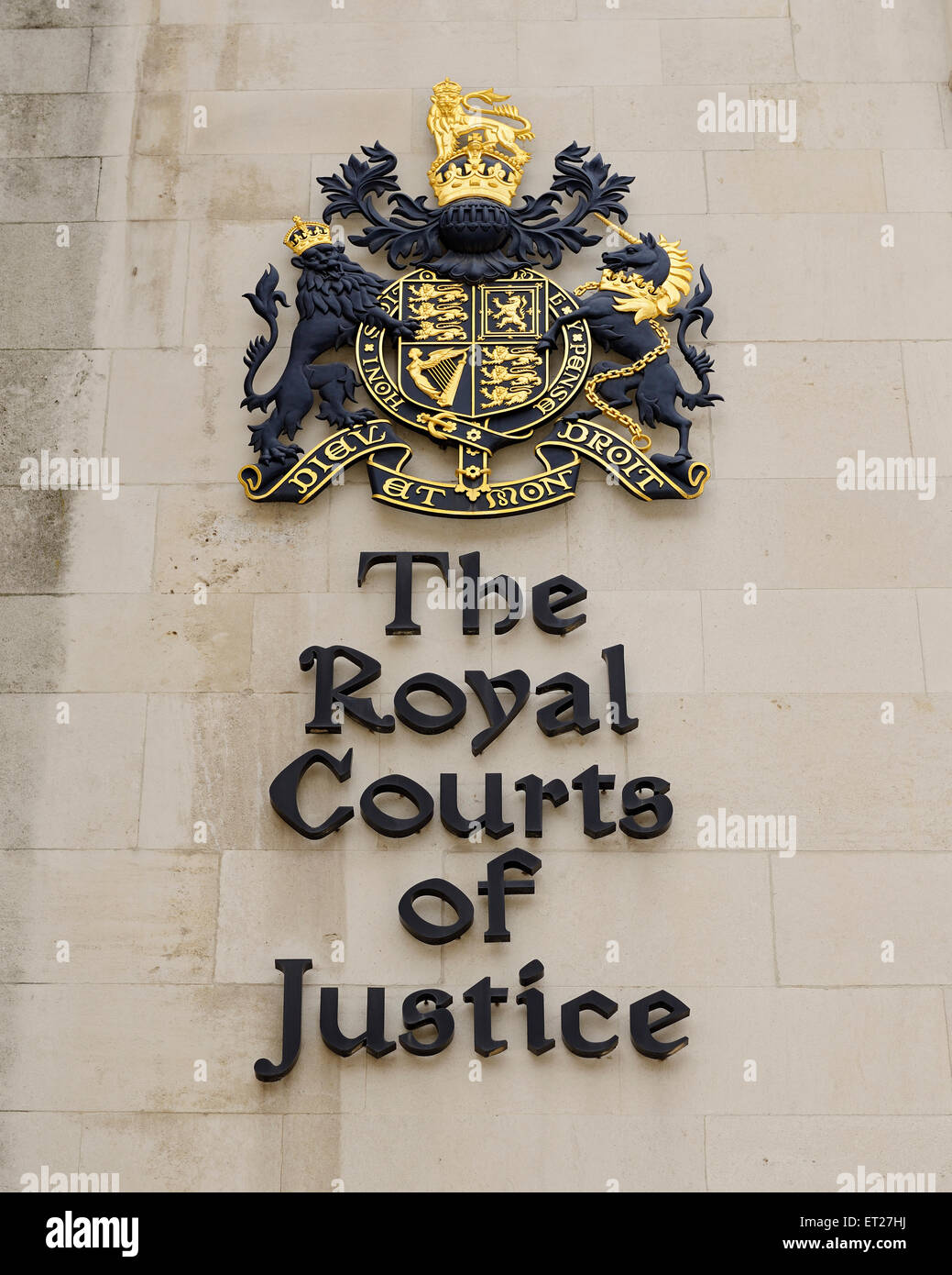 Den königlichen Höfen von Gerechtigkeit, London, UK. Das Gebäude beherbergt der High Court und der Court of Appeal. Stockfoto
