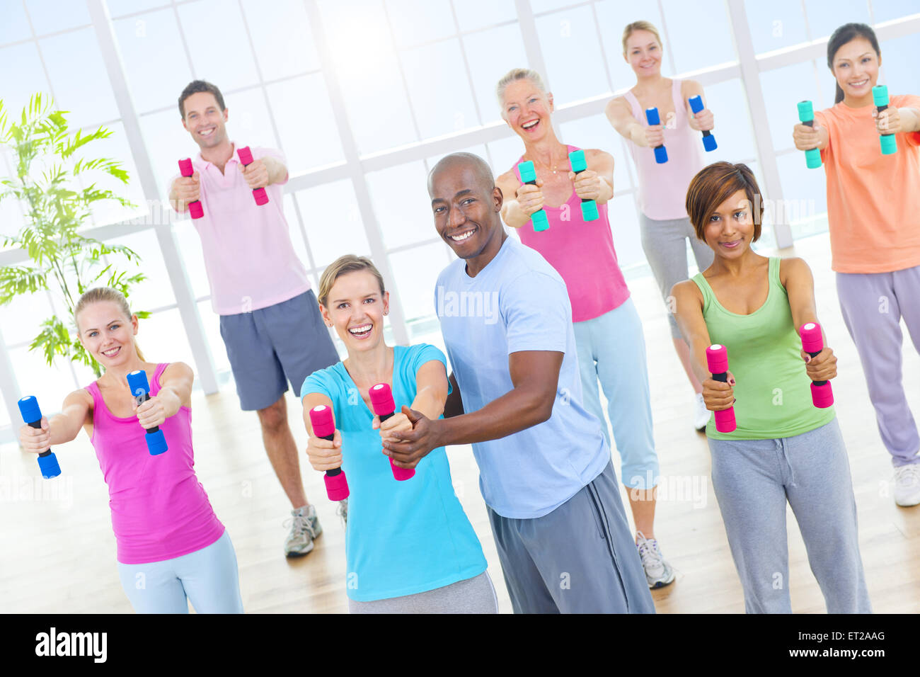 Gruppe von gesunden Menschen in der Fitness Stockfoto
