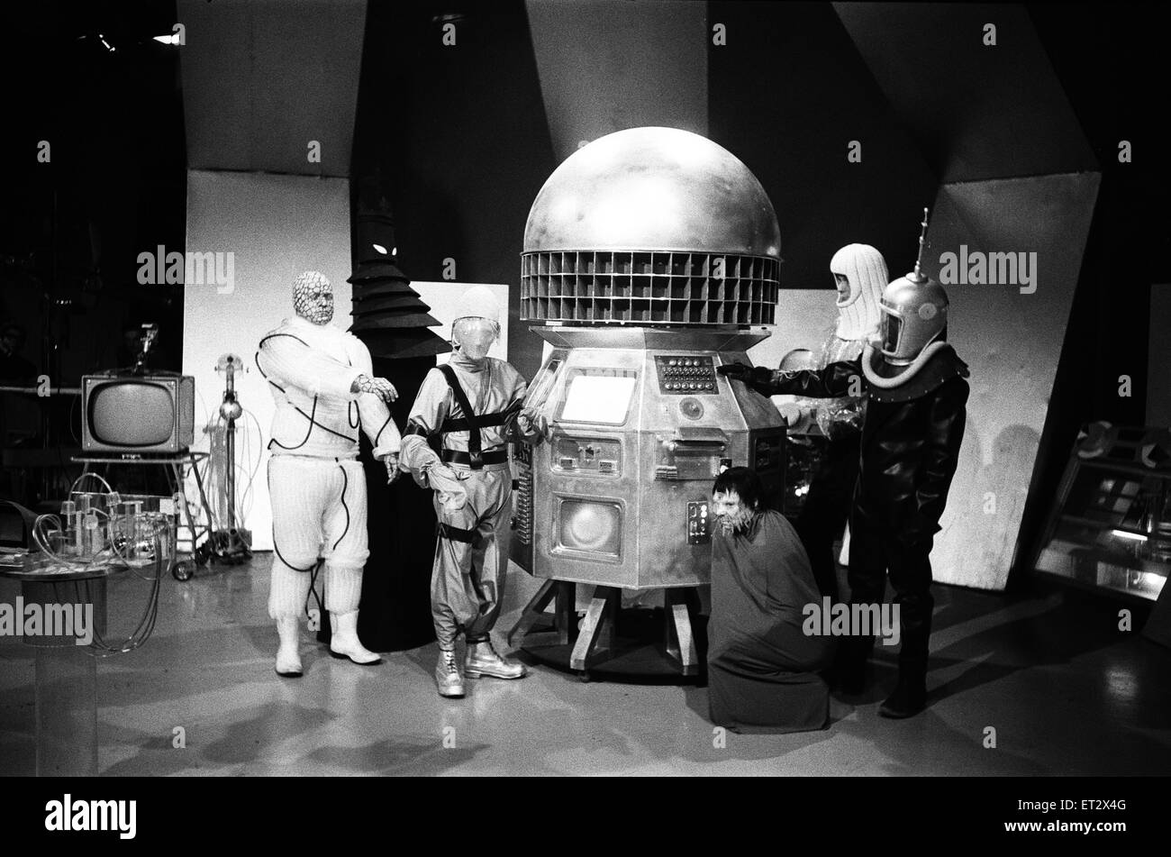 Verschiedene Tiere am Set von Doctor Who, wo "die Bestien von UGH (Vereinigte galaktische zentrale) wurde gefilmt.  6. August 1965. Stockfoto