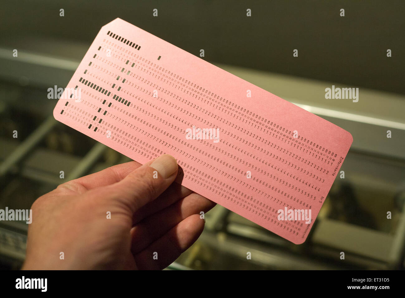 Kiel, Deutschland, Hollerith-Lochkarte im Computermuseum in der Fachhochschule Kiel Stockfoto