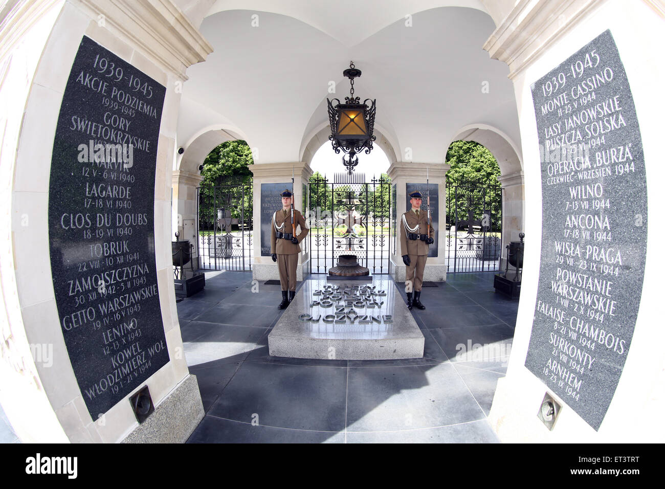 Grab des unbekannten Soldierin die Überreste eines sächsischen Palastes in Pilsudski-Platz in Warschau, Polen Stockfoto