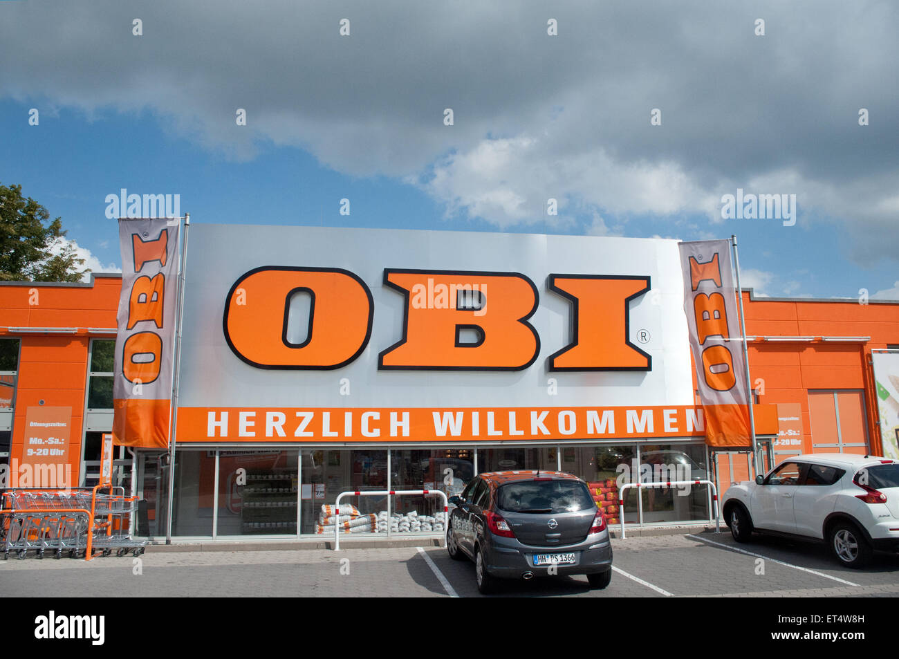 Hamburg, Deutschland, Eingang des neuen Obi Marktes in Hamburg-Altona Stockfoto