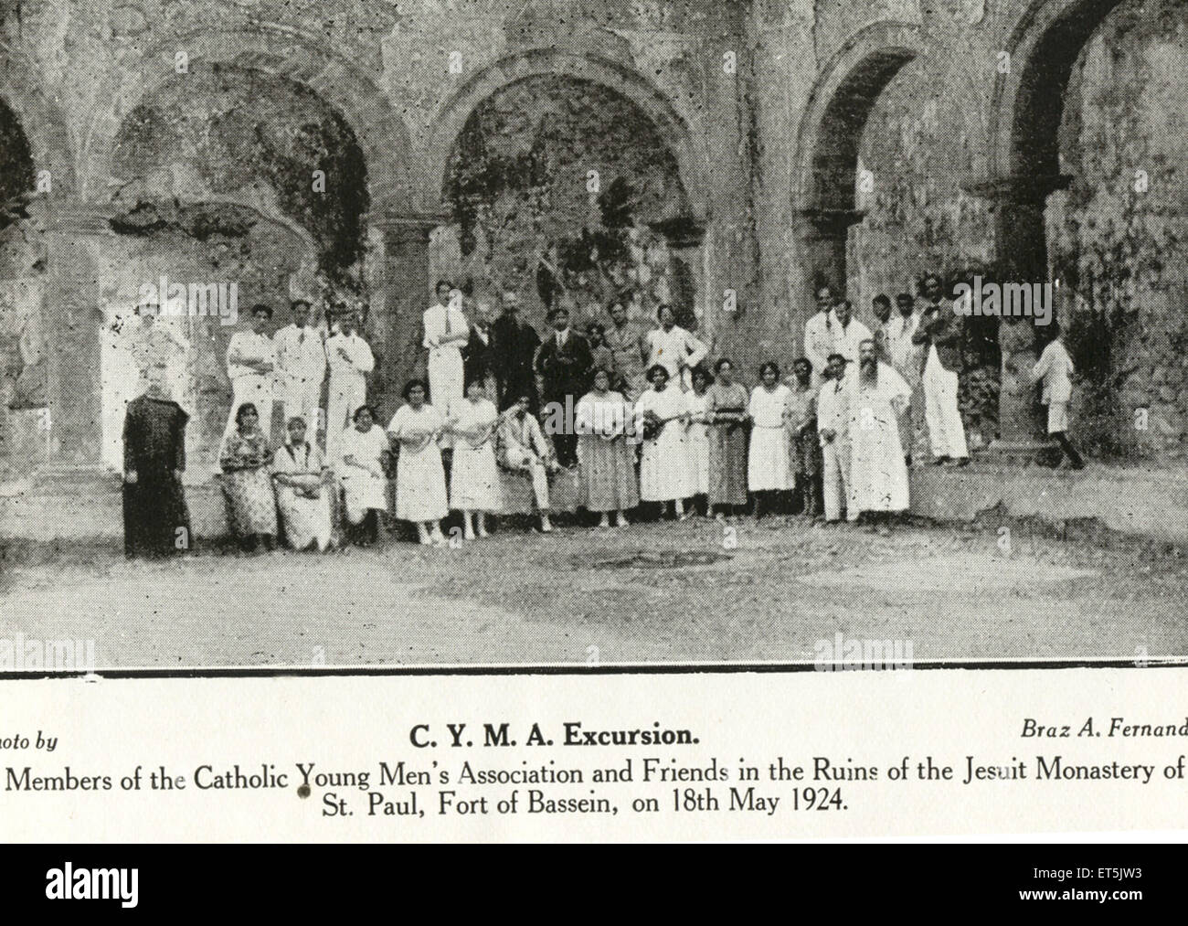 Katholische Gemeinde Ausflug Mitglieder der katholischen jungen Verein Jesuiten-Kloster von Bassein Vasai; Maharashtra Stockfoto