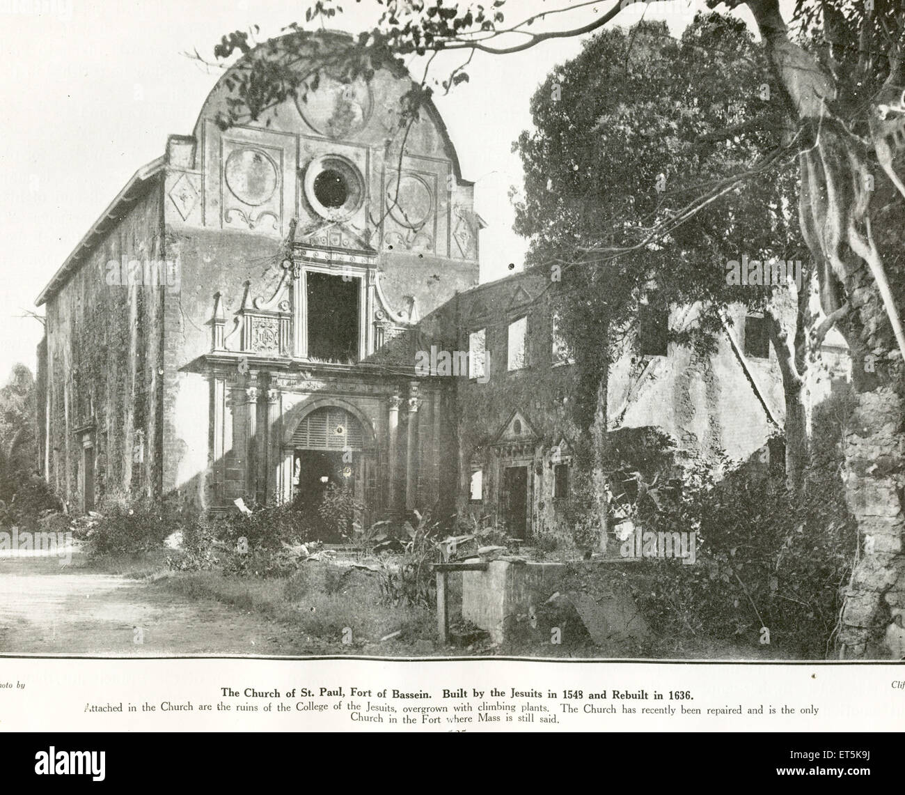 Katholische Gemeinde Kirche von St. Paul Festung Bassein 1548 von Jesuiten erbaut und im Jahre 1636 wieder aufgebaut; Vasai; Maharashtra; Indien Stockfoto