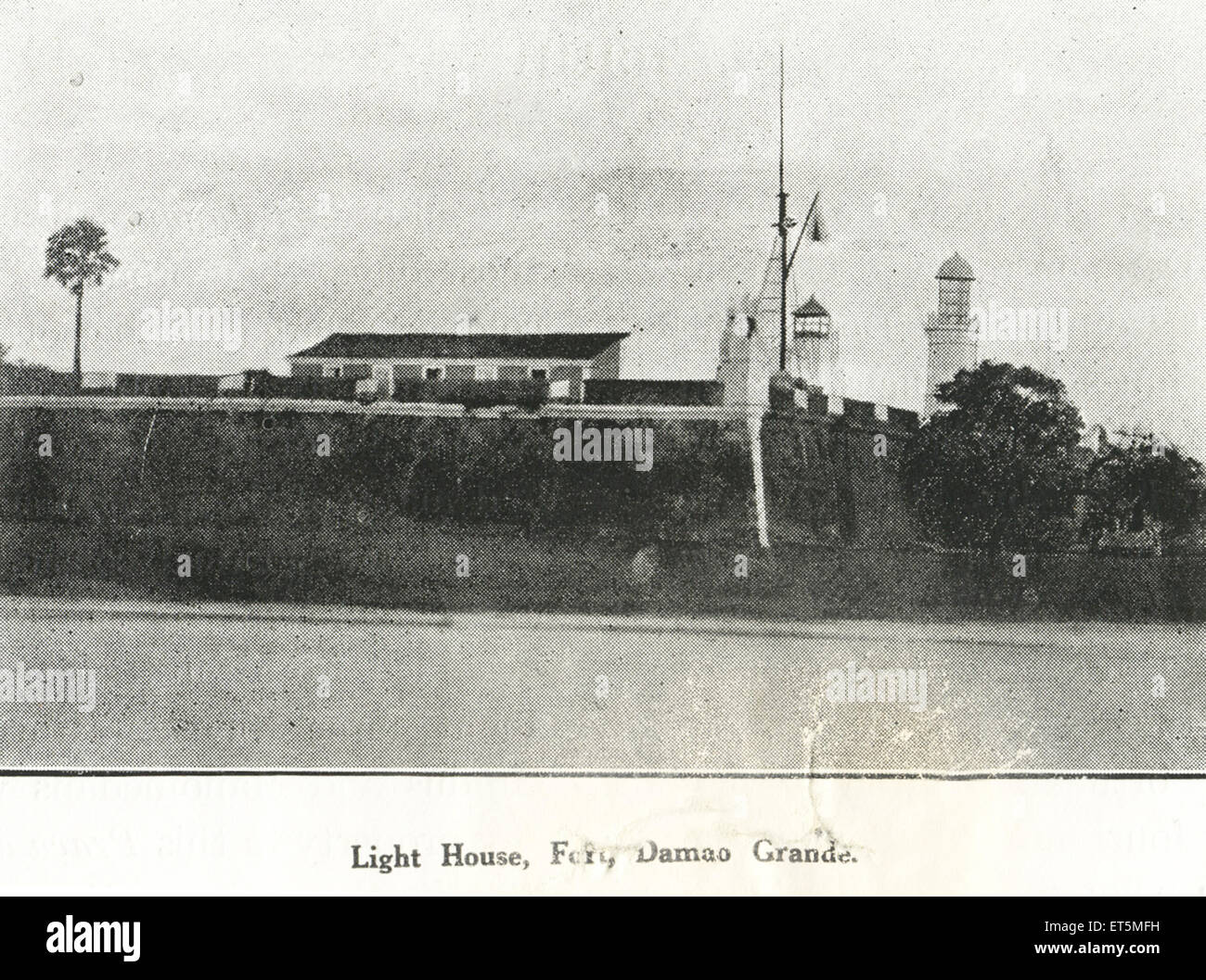 Katholische Gemeinschaft; Leichtes Haus; Fort; Damao Grande; Daman; Indien; Union Territory; UT; Asien; Asiatisch; Indisch; alter Jahrgang 1900s Bild Stockfoto