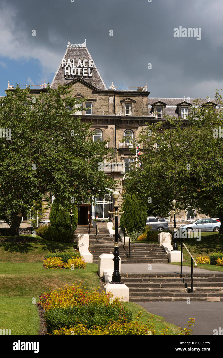 Großbritannien, England, Derbyshire, Buxton, Eingang zum Palace Hotel Kurhaus Ära Stockfoto