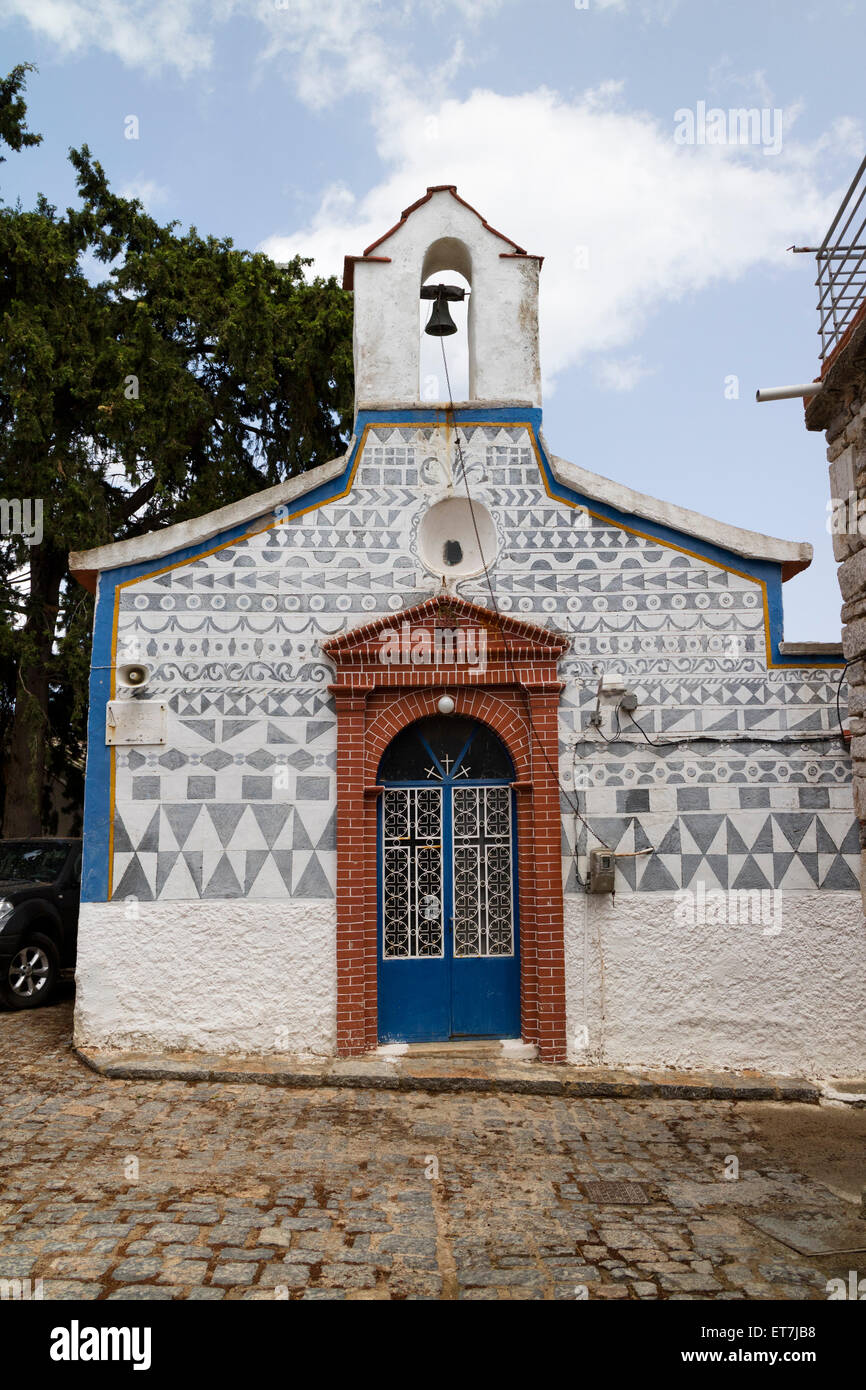 Alte Kirche mit verzierten Wände im Dorf Pyrgi, auf der Insel Chios, Griechenland Stockfoto