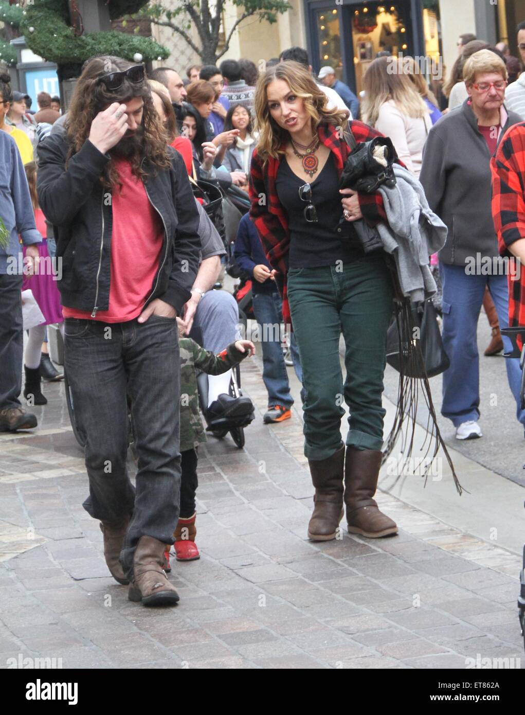 Desperate Housewives, Drea de Matteo nimmt ihre Familie einkaufen bei The Grove mit Hollywood: Drea de Matteo wo: Los Angeles, California, Vereinigte Staaten von Amerika bei: 21. Dezember 2014 Credit: WENN.com Stockfoto