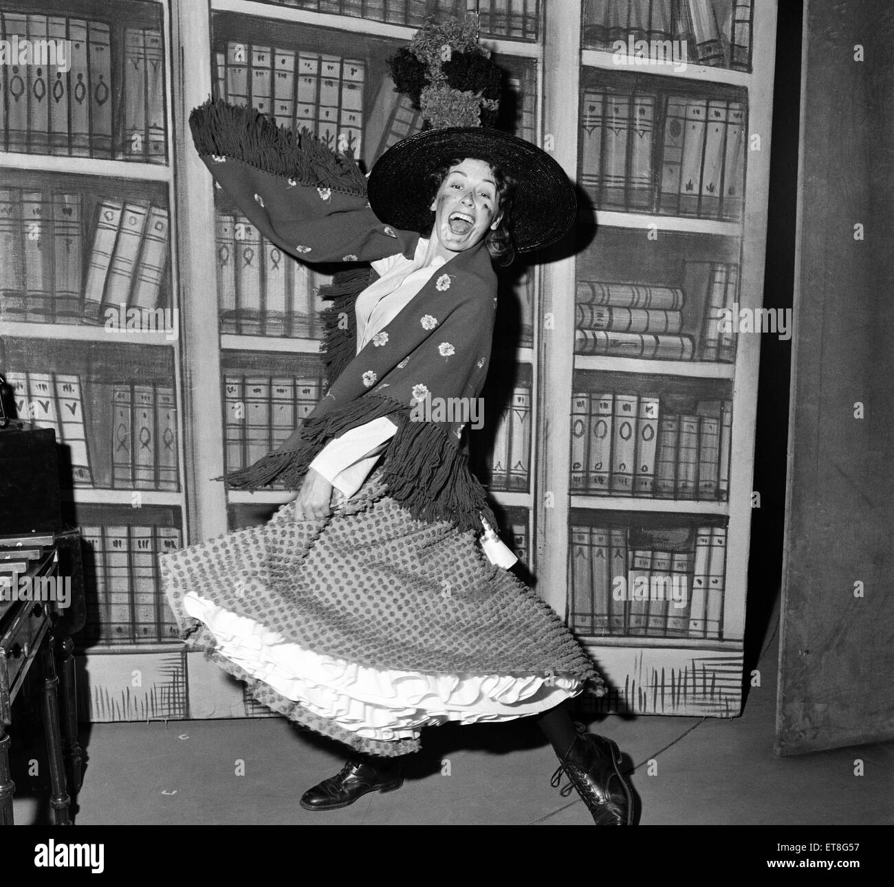 Anne Rogers als Eliza Doolittle in "My Fair Lady". Anne Rogers wurde in Liverpool geboren und ist eine englische Schauspielerin, Tänzerin und Sängerin. 4. August 1959. Stockfoto