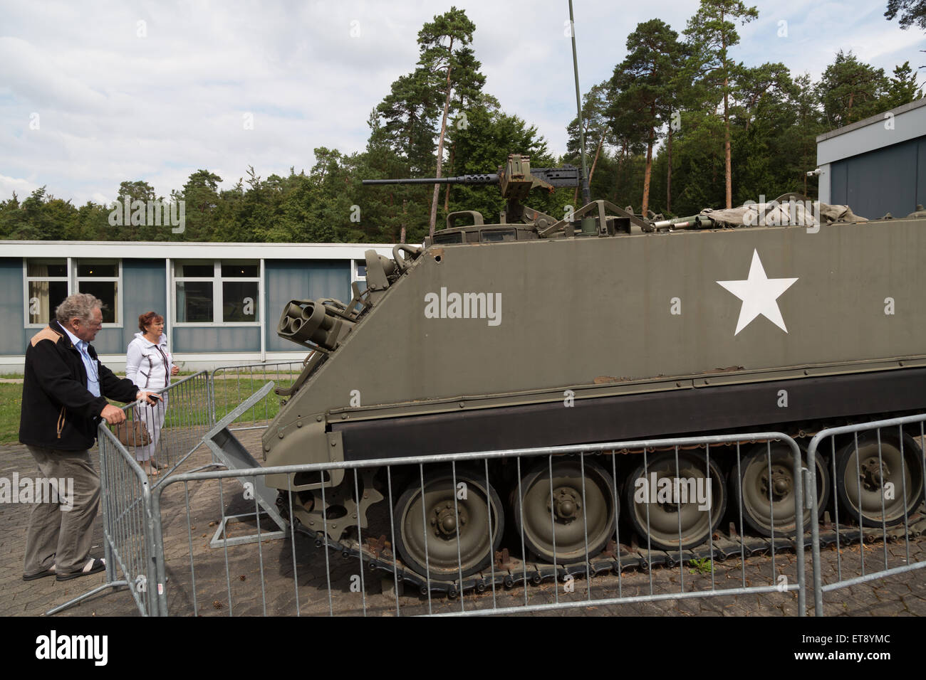 Rasdorf, Deutschland, gepanzerte Mannschaftswagen in der Gedenkstätte Point Alpha Stockfoto