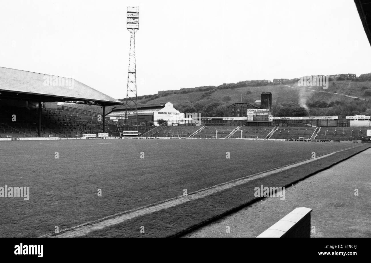 Leeds Road ist ein Fußballstadion in Huddersfield. Sie bedient von seinem Bau im Jahre 1908 bis Alfred McAlpine Stadium für die Saison 1994 / 95 in der Nähe eröffnet wurde. Es war Heimat von Huddersfield Town F.C. Circa, 1992. Stockfoto