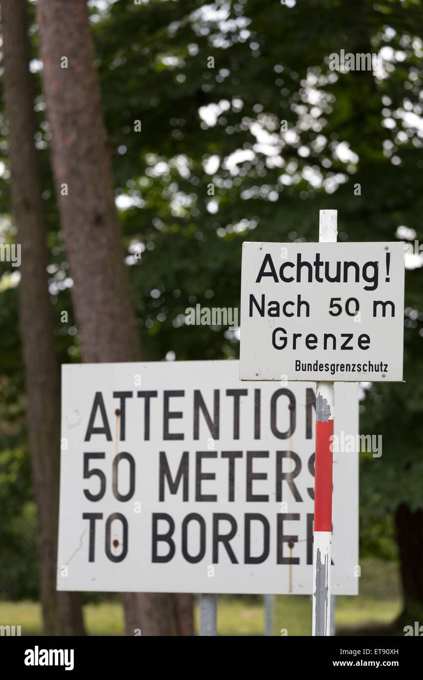 Rasdorf, Deutschland, historische Warnzeichen auf dem Gelände der Gedenkstätte Point Alpha Stockfoto