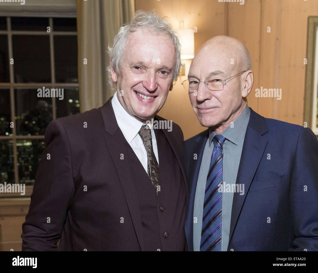 Patrick Stewart besucht Berkeley Rep Abendessen im Fairmont Featuring: Sean Mathias, Patrick Stewart Where: San Francisco, Kalifornien, USA bei: Kredit-9. Januar 2015: Drew Altizer/WENN.com Stockfoto