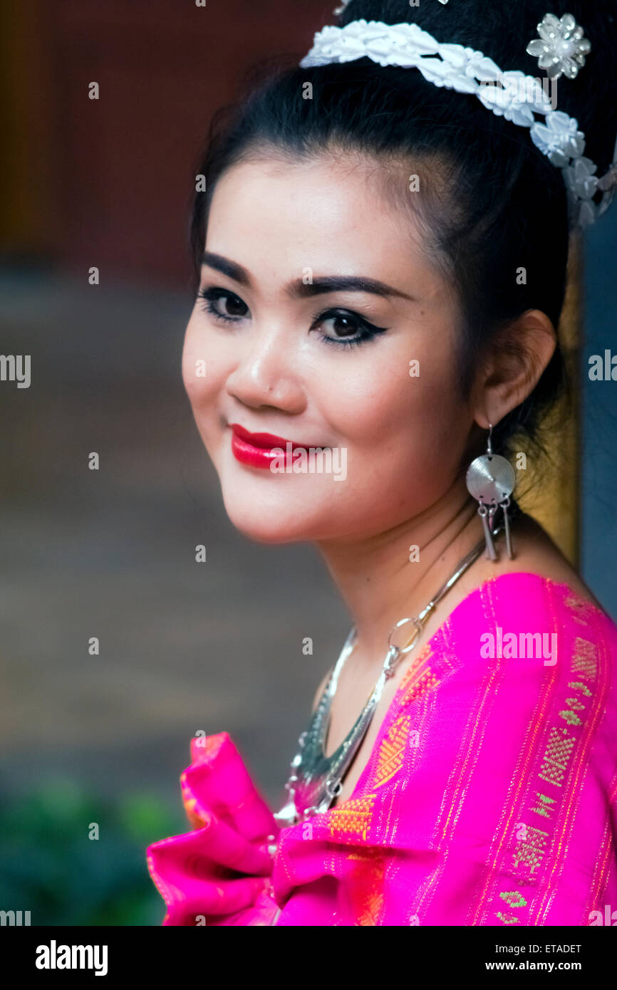 Asien. Thailand, Bangkok. Porträt einer jungen Thai-Mädchen. Stockfoto