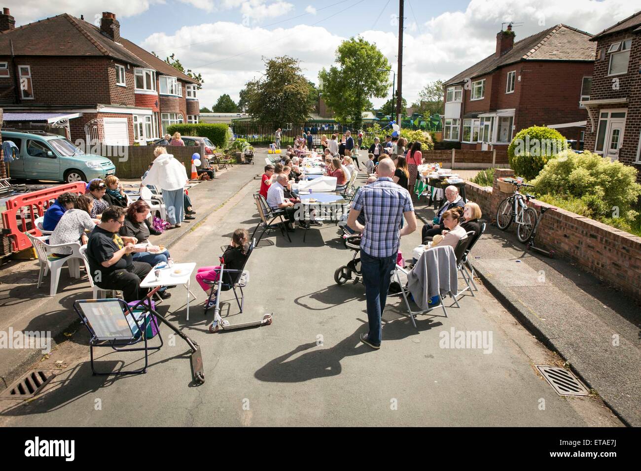 Das große Mittagessen Cranston Drive, Verkauf. Stockfoto