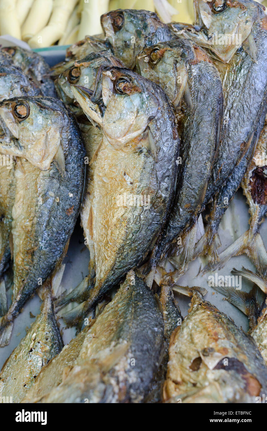 Trocken und gesalzene Fische auf dem Markt in Phuket, Thailand Stockfoto