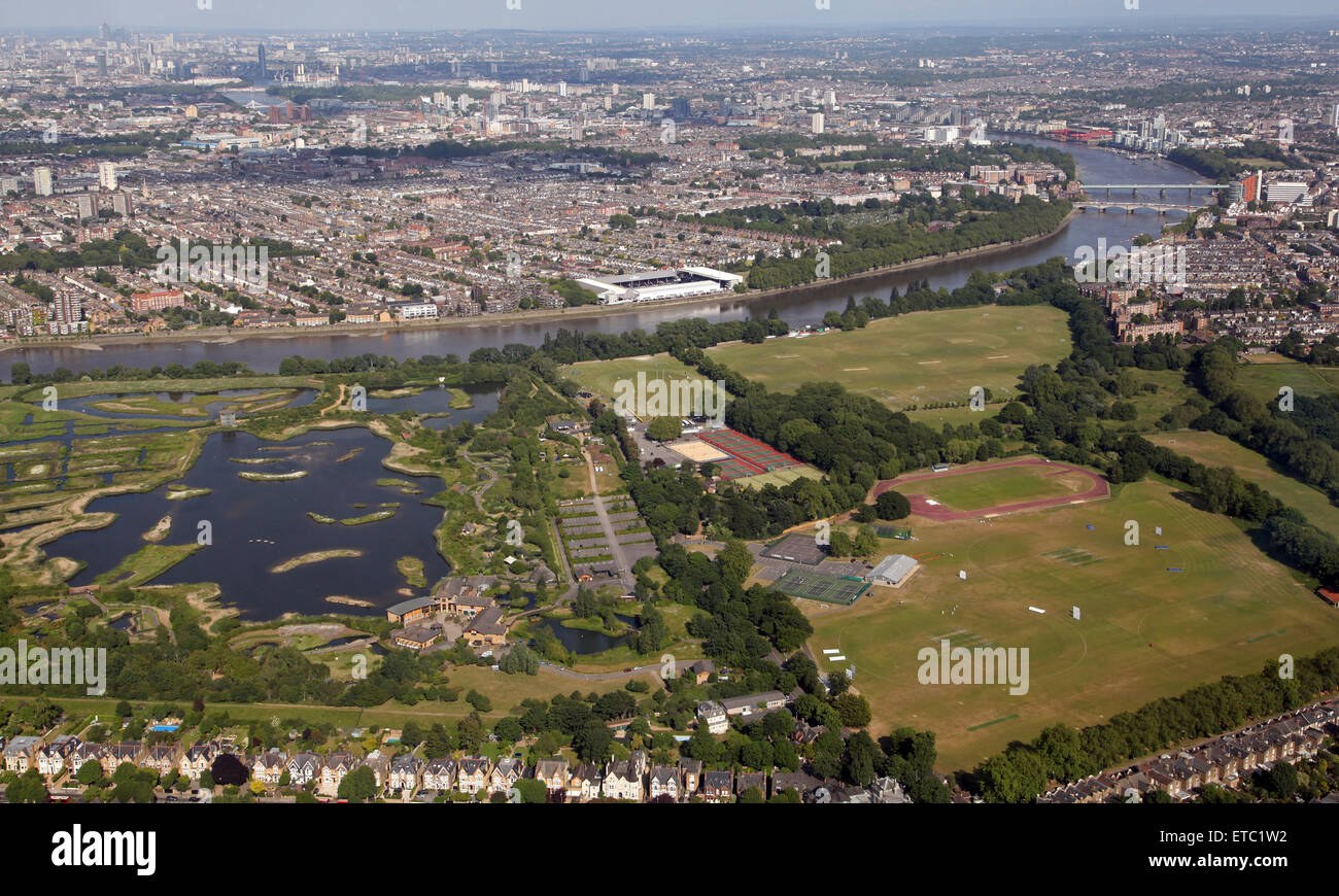 Luftaufnahme von WWT London Wetland Centre bei Barnes, London SW 13, Großbritannien Stockfoto
