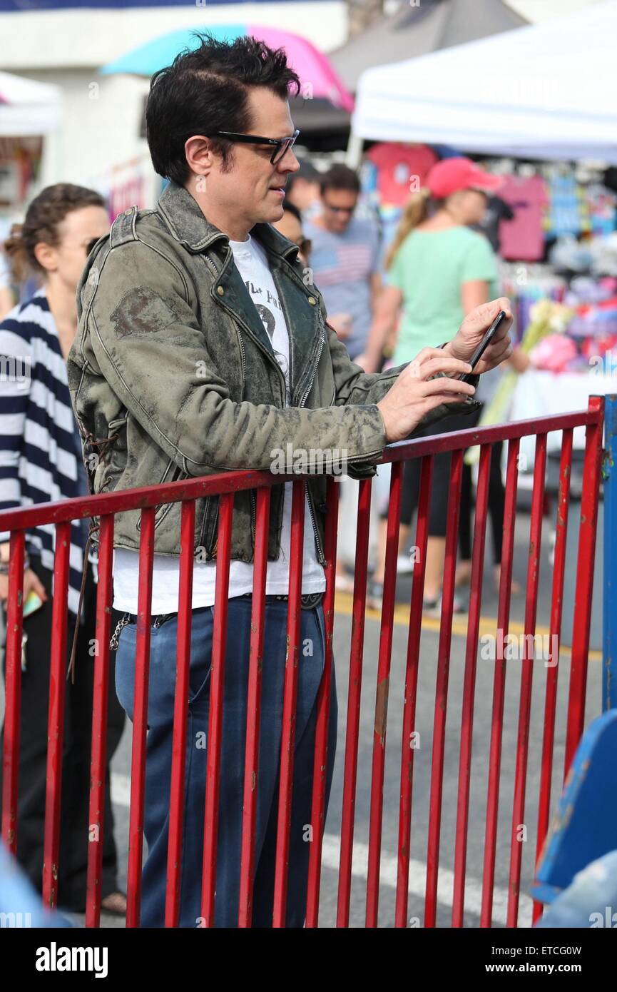 Johnny Knoxville nimmt seine Familie in Studio City Farmers Market Featuring: Johnny Knoxville, Philip John Clapp Where: Los Angeles, California, Vereinigte Staaten von Amerika bei: 18. Januar 2015 Credit: WENN.com Stockfoto