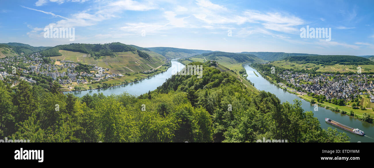 Mosel-Tal Panoramablick auf den Fluss Punderich, Deutschland Stockfoto