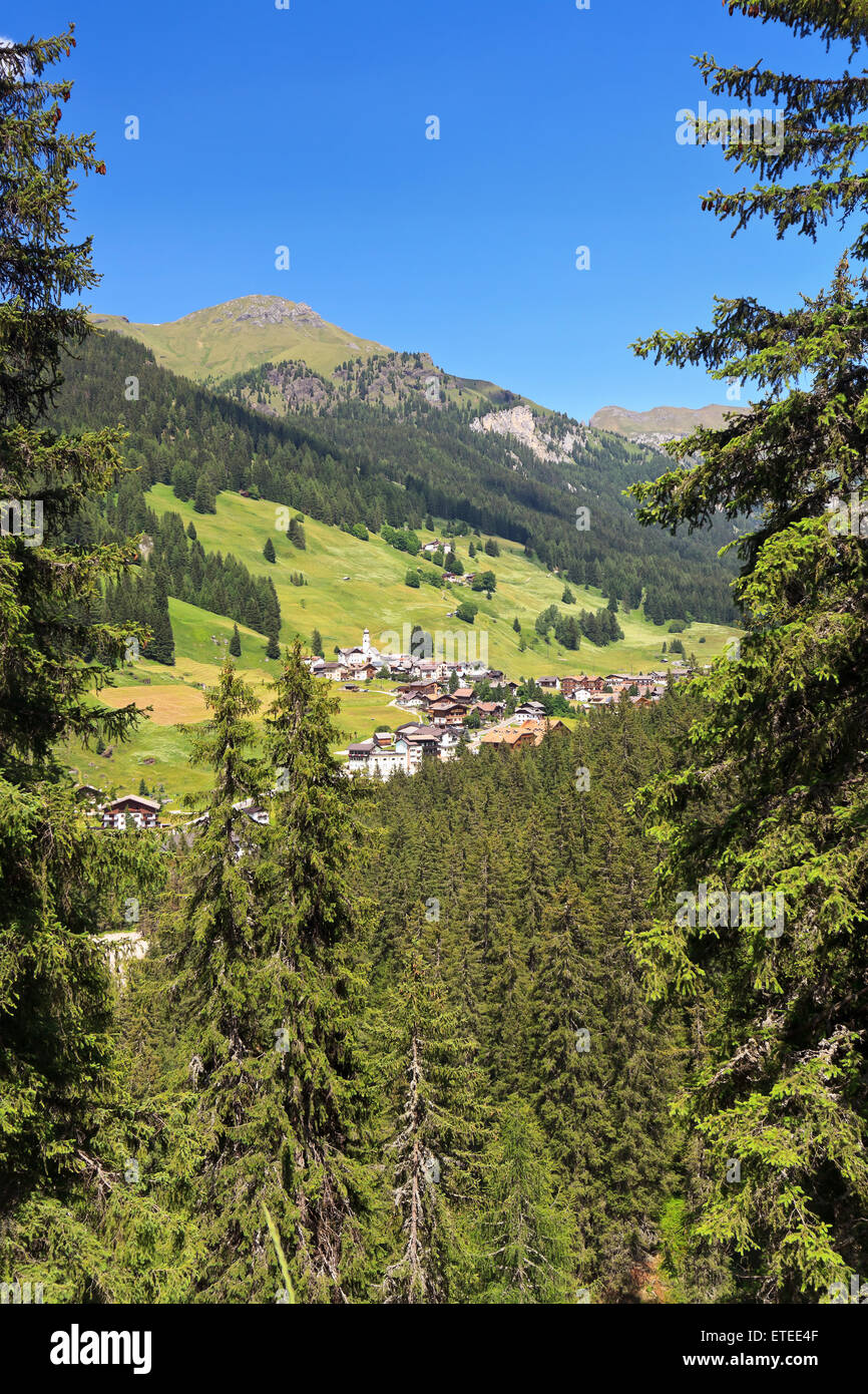 Übersicht der Penia im Fassatal, Trentino, Italien Stockfoto