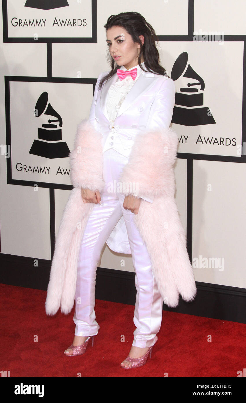 57th annual GRAMMY Awards statt im Staples Center in Los Angeles.  Mitwirkende: Charli XCX wo: Los Angeles, California, Vereinigte Staaten von Amerika bei: Kredit-8. Februar 2015: Adriana M. Barraza/WENN.com Stockfoto